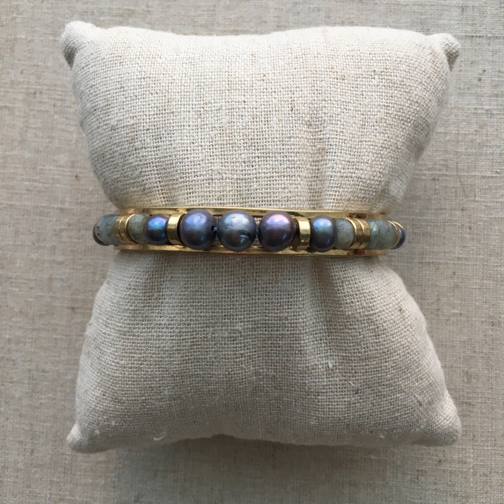 Stella & Dot Elise Pearl Cuff Peacock Pearls